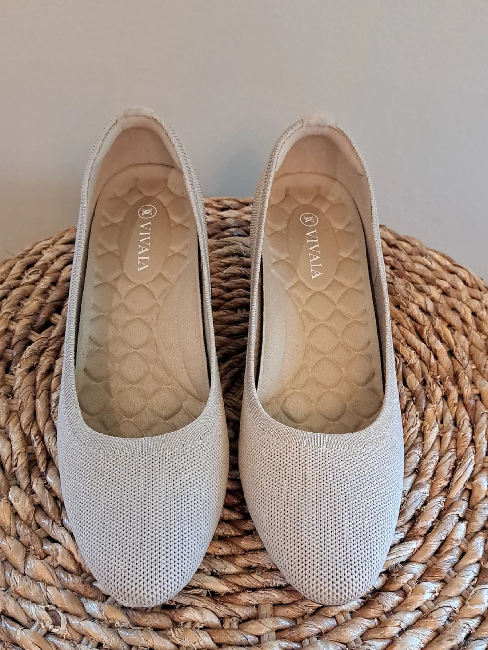 Vivaia Womens Deborah Stress Free Beige Knit‎ Pointed Toe Wedge Heels 39.5/8.5